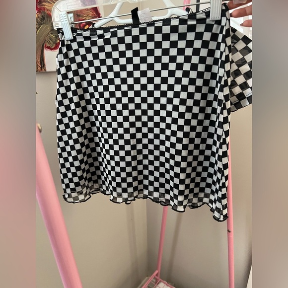 H&M Divided checkered tshirt & mini skirt set 🏁 XS - Picture 4 of 5